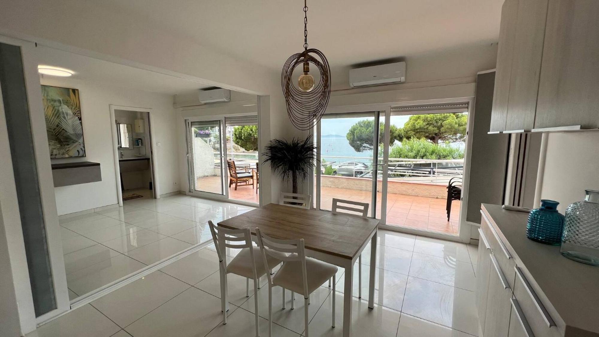 Precioso Apartamento Moderno En Primera Linea Del Mar Av-11 Росас Экстерьер фото