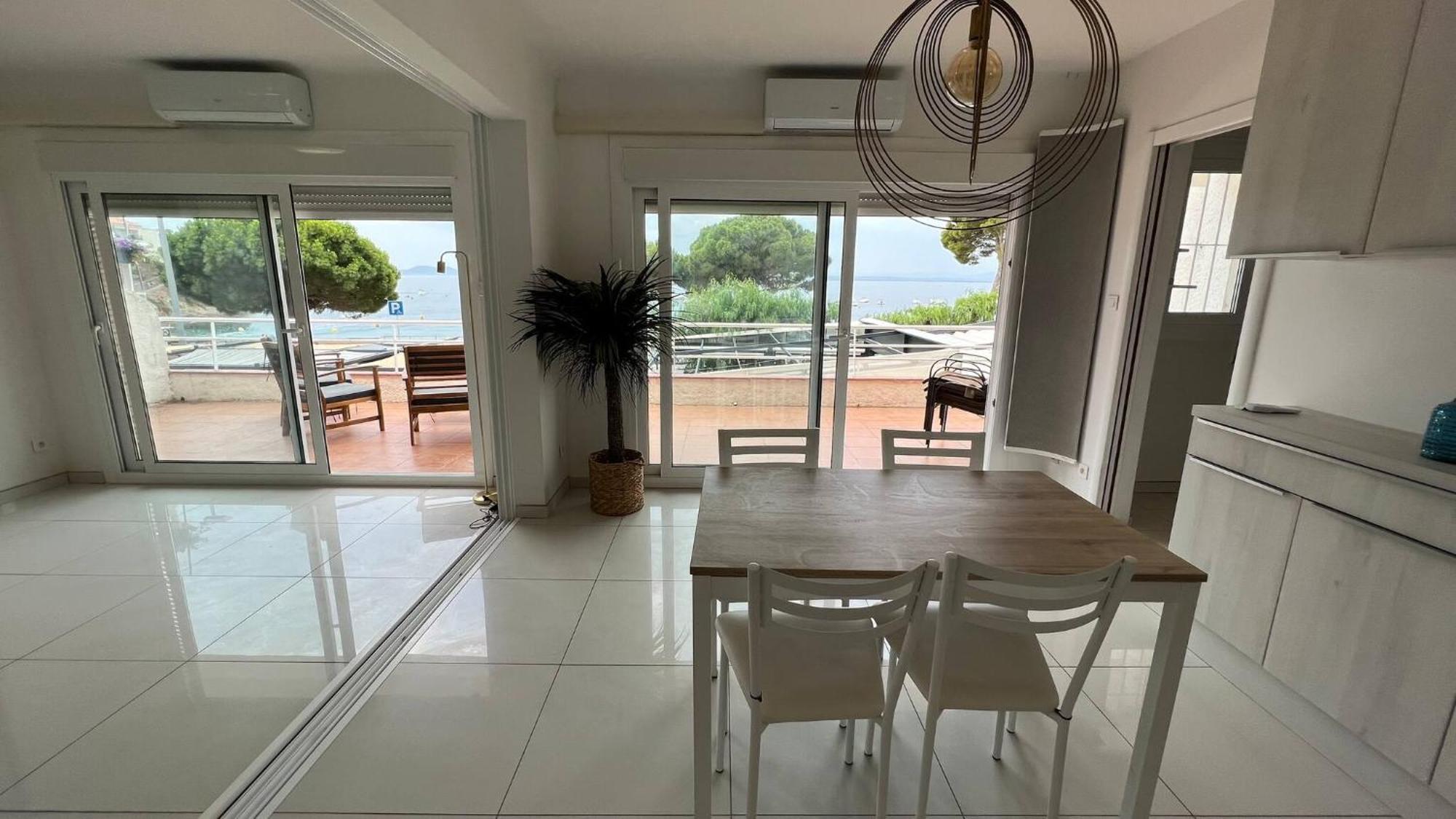 Precioso Apartamento Moderno En Primera Linea Del Mar Av-11 Росас Экстерьер фото
